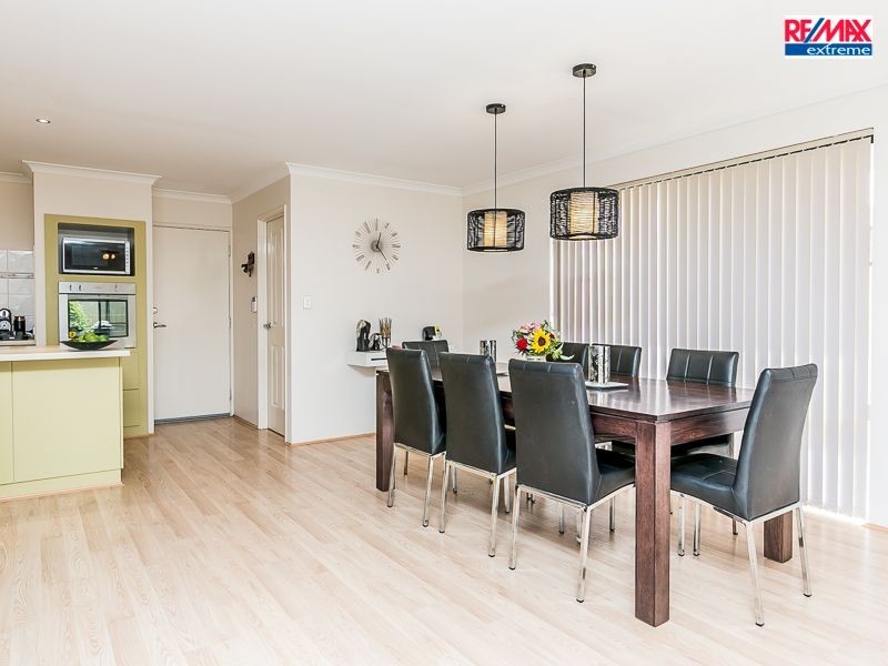 16 Stanbroke Turn, Carramar WA 6031