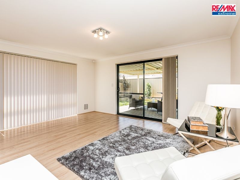 16 Stanbroke Turn, Carramar WA 6031