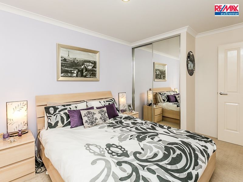 16 Stanbroke Turn, Carramar WA 6031