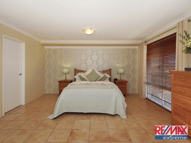 17 Limetree Circuit, Mindarie WA 6030