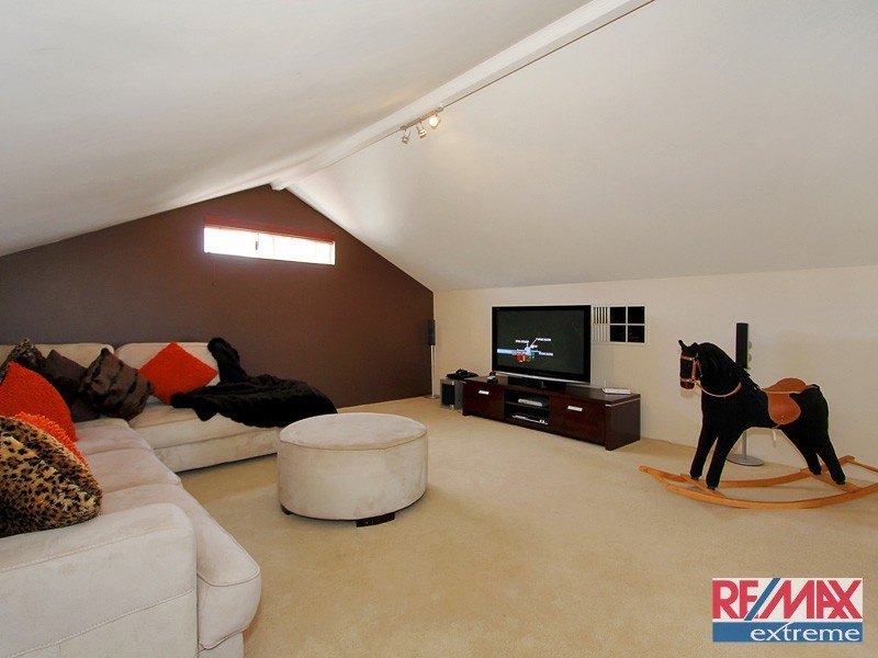 17 Limetree Circuit, Mindarie WA 6030