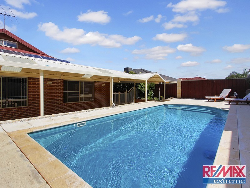 17 Limetree Circuit, Mindarie WA 6030