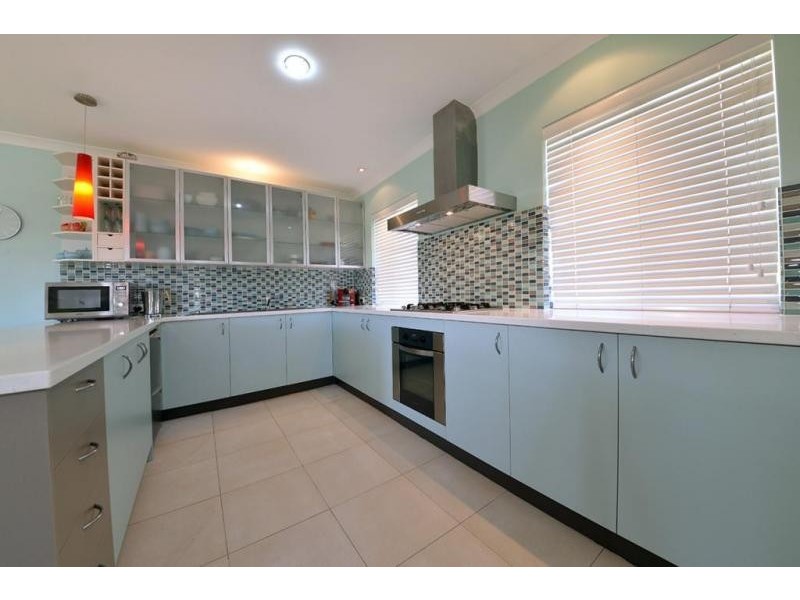 12 Labianca Vista, Carramar WA 6031