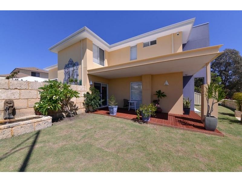 12 Labianca Vista, Carramar WA 6031