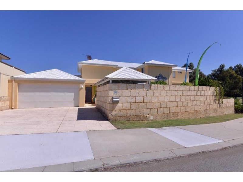 12 Labianca Vista, Carramar WA 6031