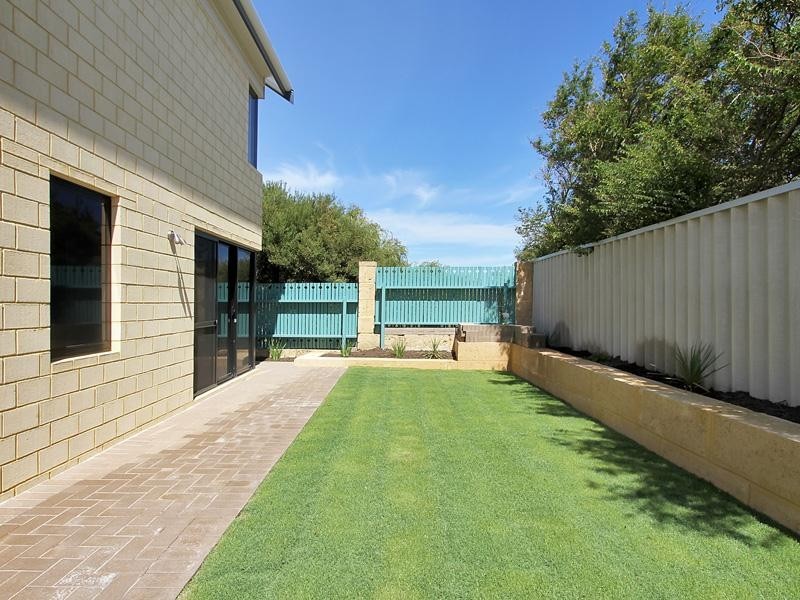 49 Discovery Circuit, Iluka WA 6028
