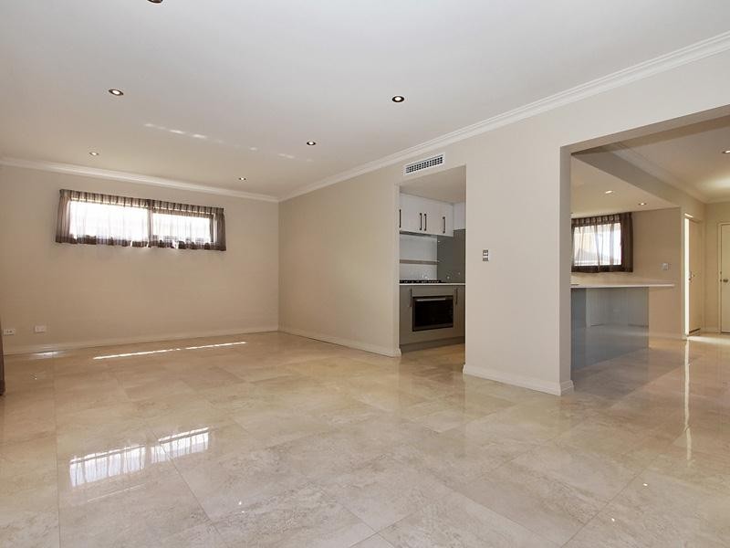 5/49 Discovery Circuit, Iluka WA 6028