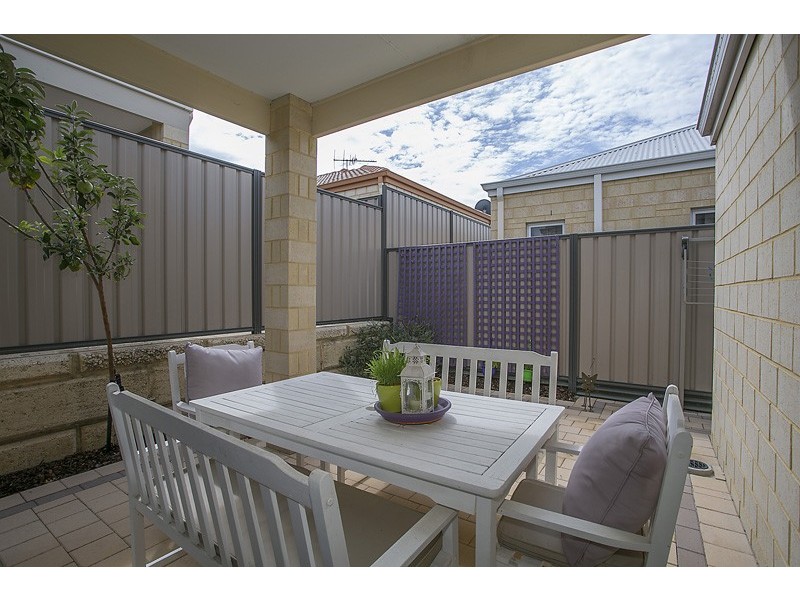 196 Nicholas Road, Hocking WA 6065