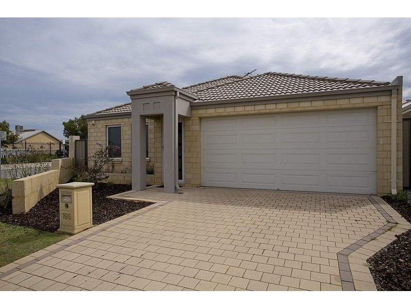 196 Nicholas Road, Hocking WA 6065