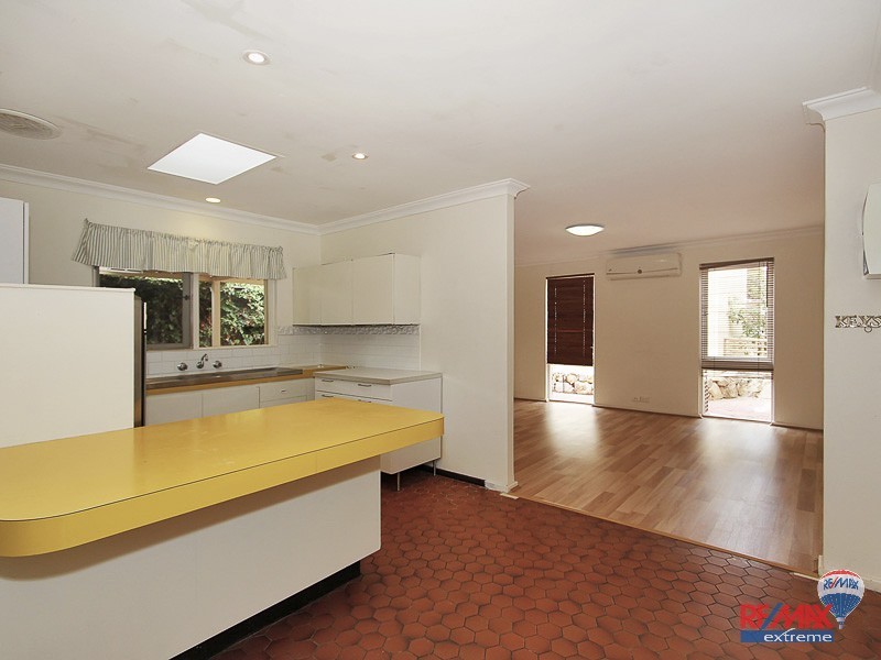 12A Barque Place, Kallaroo WA 6025