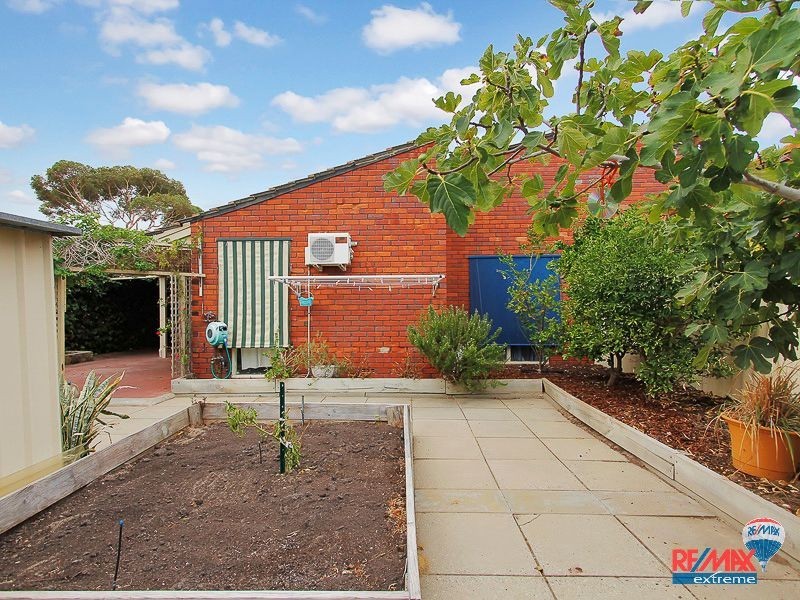 12A Barque Place, Kallaroo WA 6025