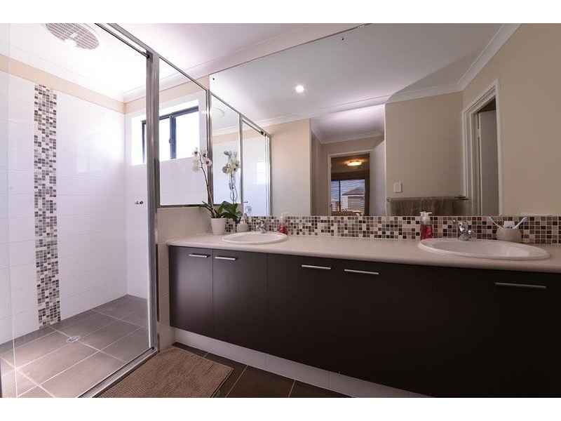 3 Agasse Way, Tapping WA 6065