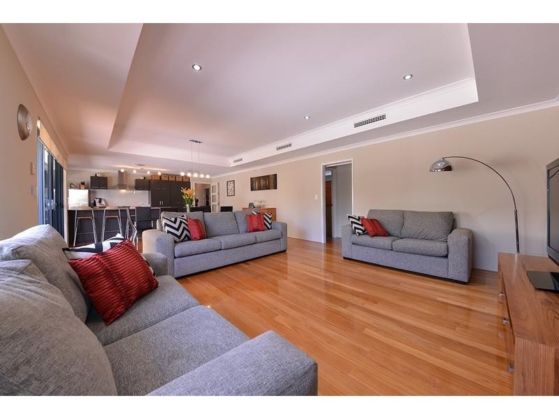 3 Agasse Way, Tapping WA 6065