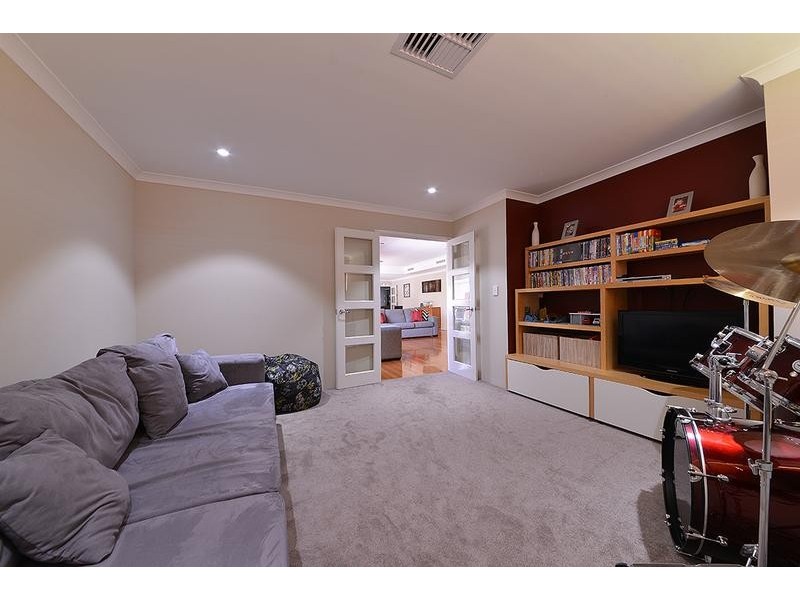 3 Agasse Way, Tapping WA 6065