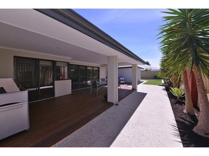 3 Agasse Way, Tapping WA 6065