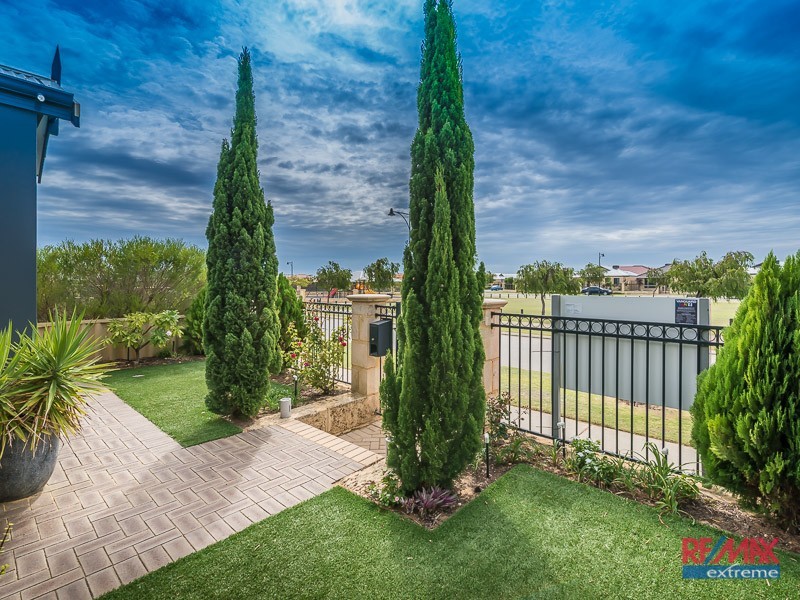 33 Sheldwich Loop, Butler WA 6036