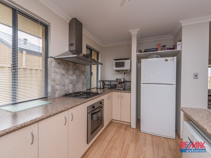 33 Sheldwich Loop, Butler WA 6036