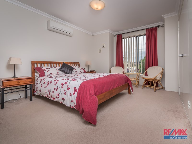 33 Sheldwich Loop, Butler WA 6036