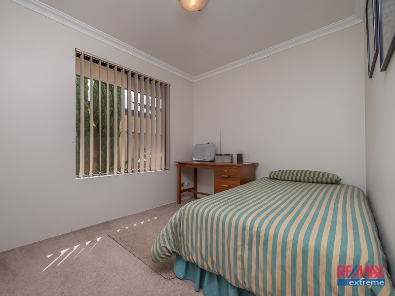 33 Sheldwich Loop, Butler WA 6036