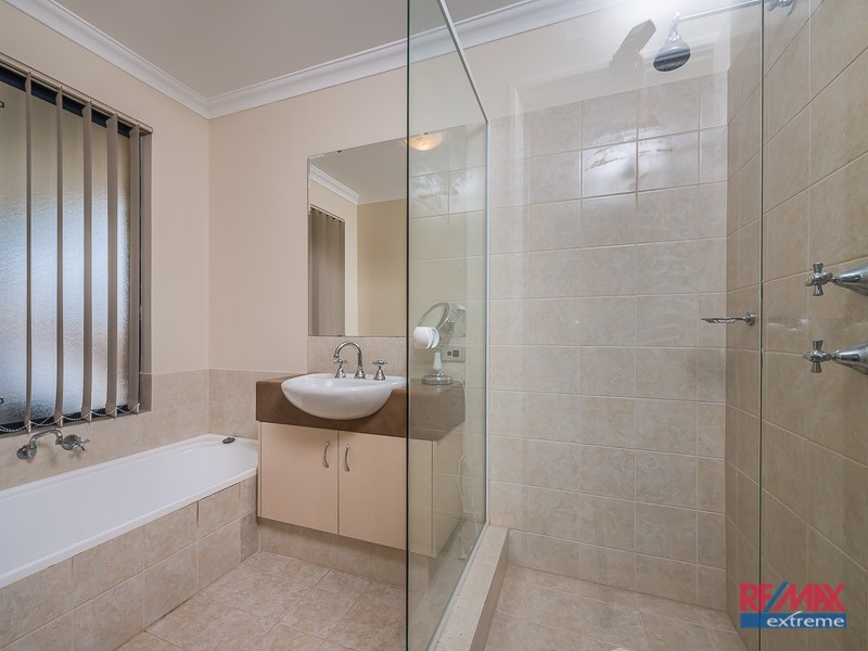 33 Sheldwich Loop, Butler WA 6036