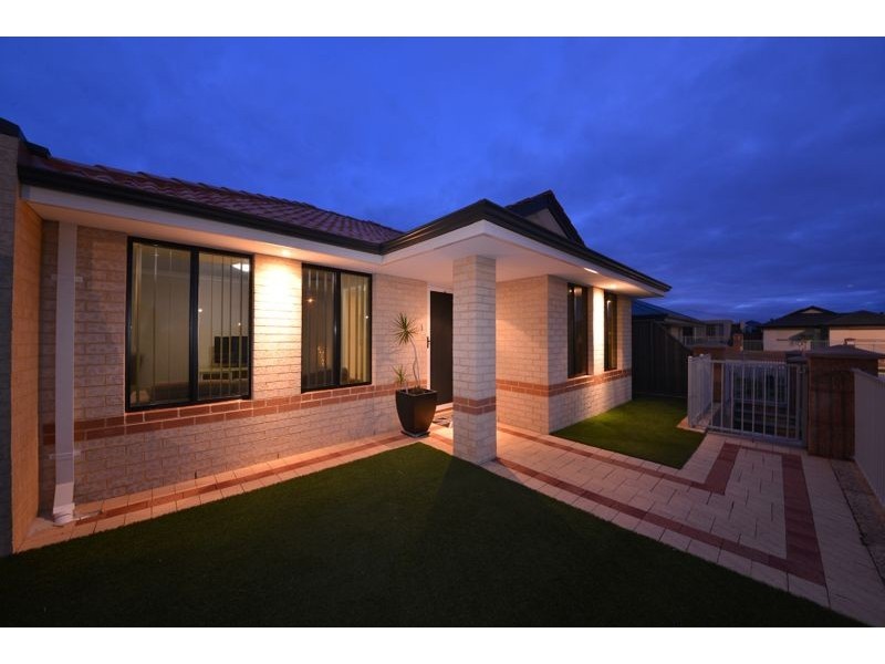 4 Wallum Road, Banksia Grove WA 6031