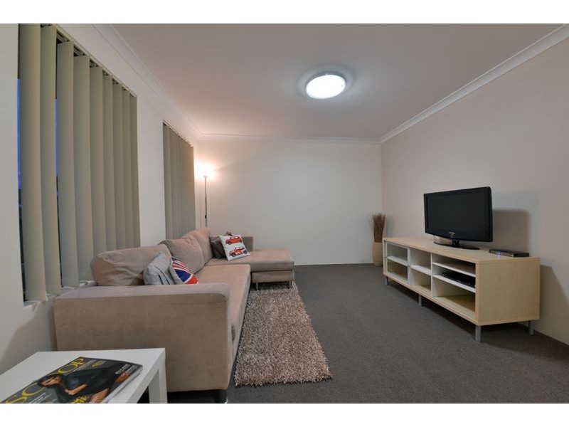 4 Wallum Road, Banksia Grove WA 6031