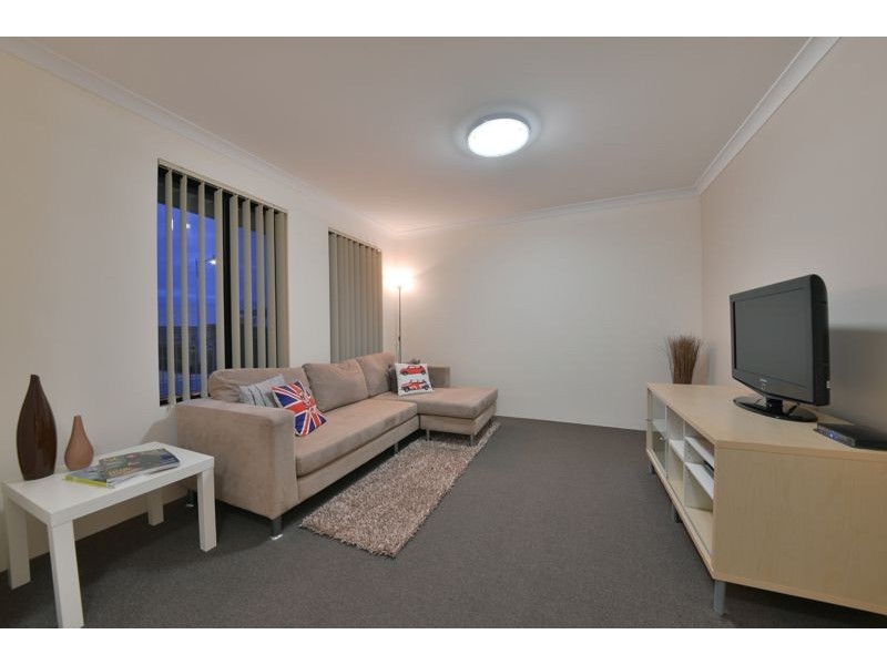 4 Wallum Road, Banksia Grove WA 6031