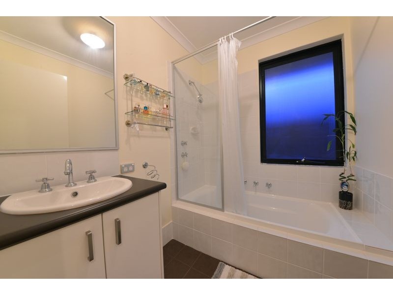 4 Wallum Road, Banksia Grove WA 6031