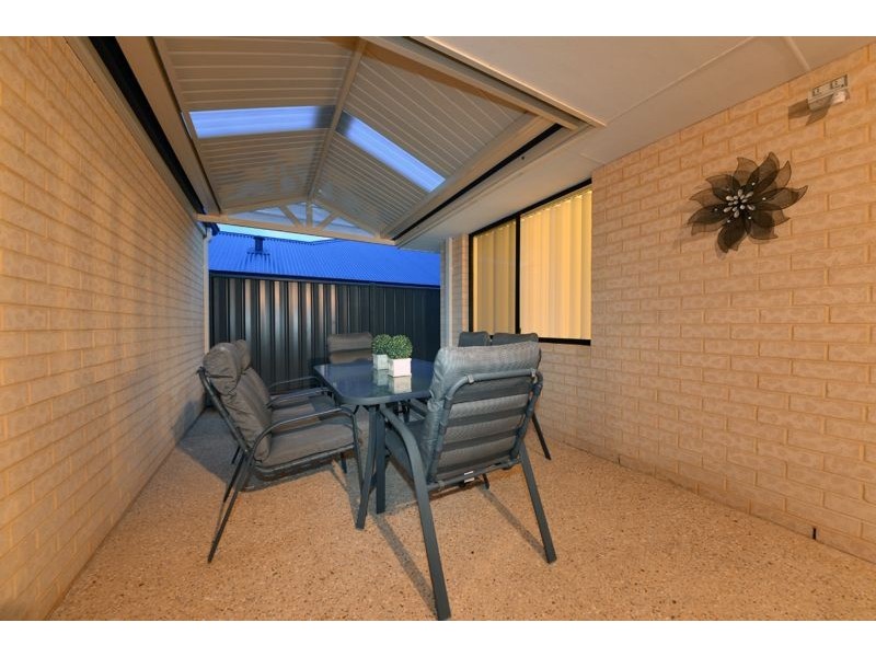 4 Wallum Road, Banksia Grove WA 6031