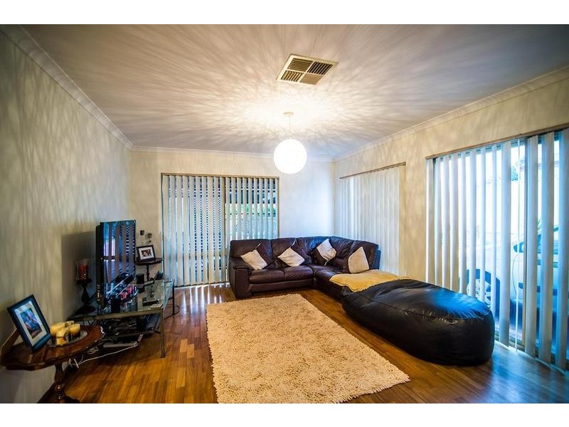 15 Hinchinbrook Avenue, Ridgewood WA 6030