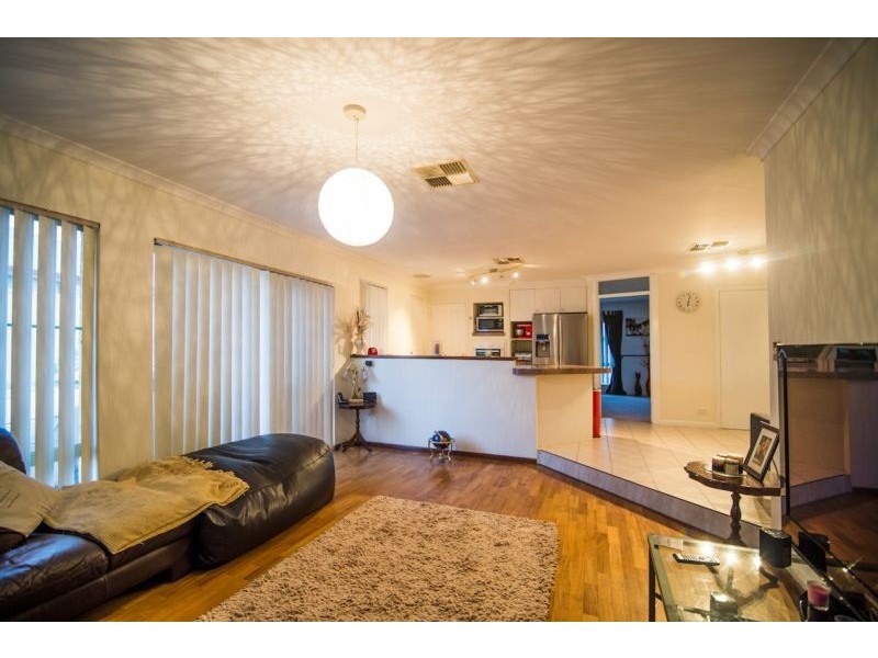 15 Hinchinbrook Avenue, Ridgewood WA 6030