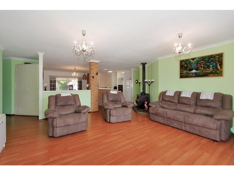 9 Otter Mews, Merriwa WA 6030