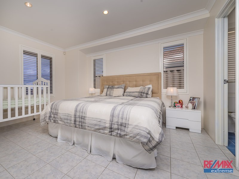 27 Camborne Parkway, Butler WA 6036