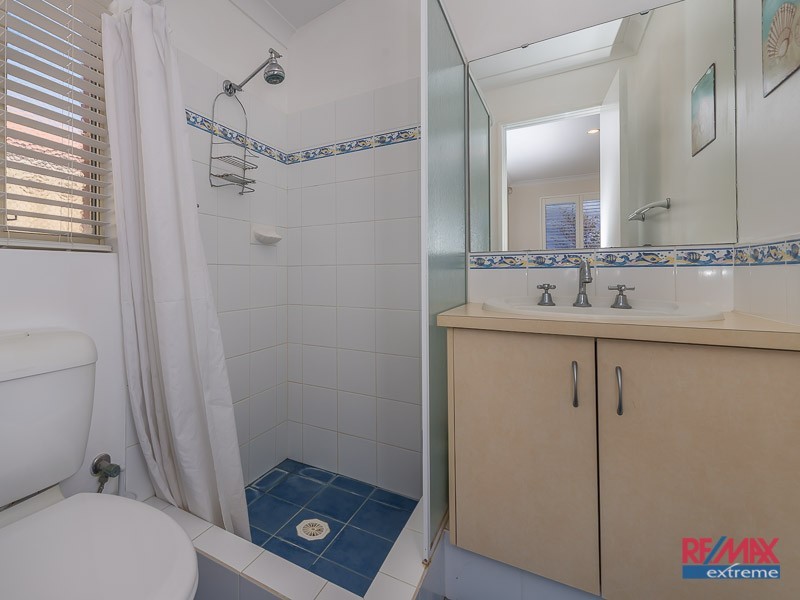 27 Camborne Parkway, Butler WA 6036