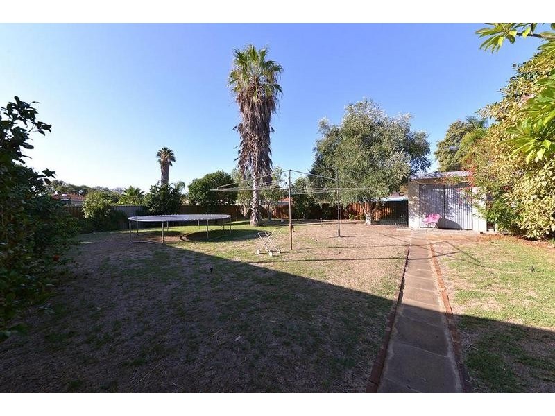 14 Winship Avenue, Wanneroo WA 6065