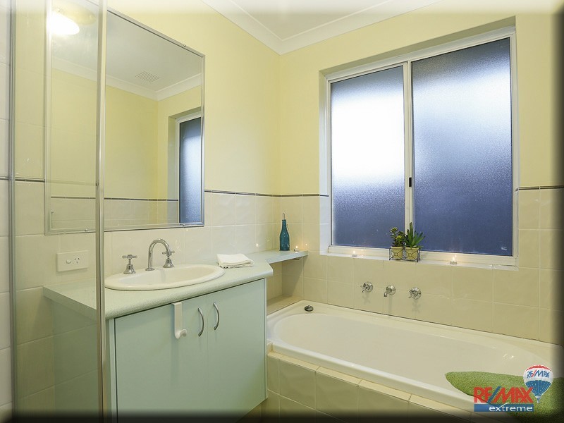 1 Granite Place, Yanchep WA 6035