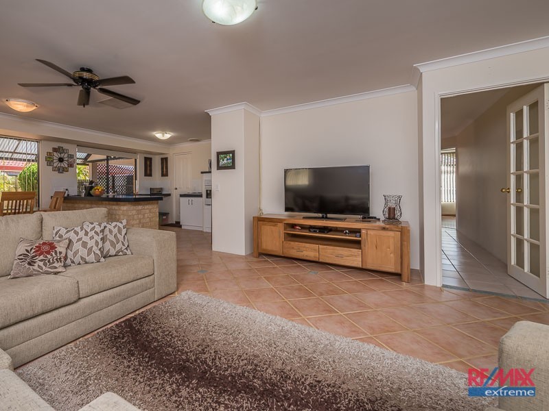 5 Siderno Rise, Hocking WA 6065