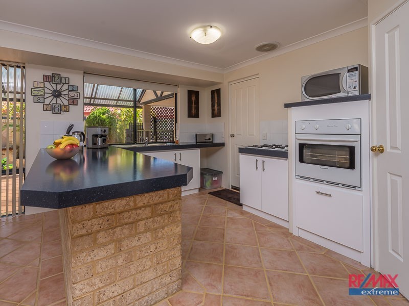 5 Siderno Rise, Hocking WA 6065
