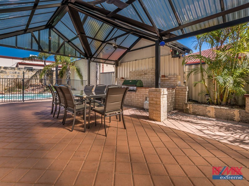 5 Siderno Rise, Hocking WA 6065