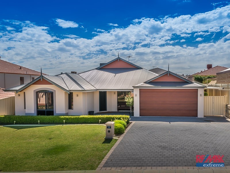 18 Welstead Way, Hocking WA 6065