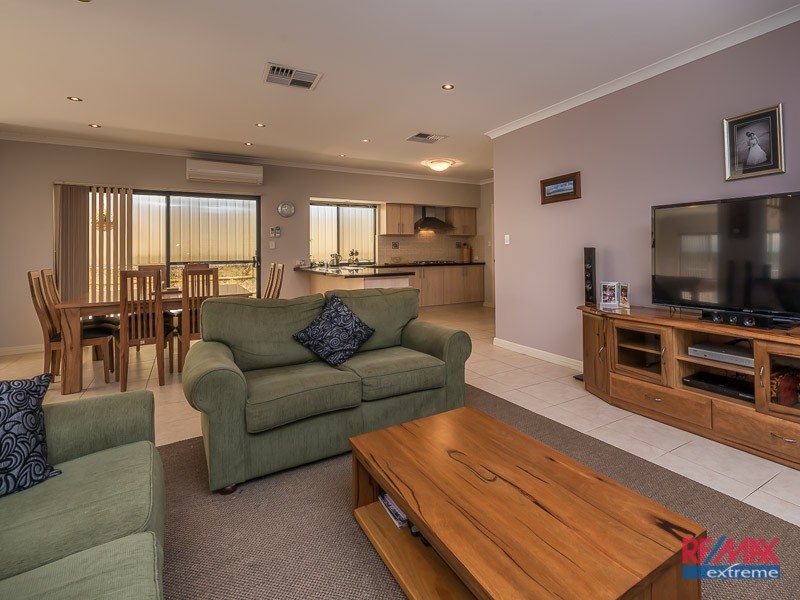 18 Welstead Way, Hocking WA 6065