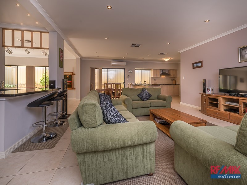 18 Welstead Way, Hocking WA 6065