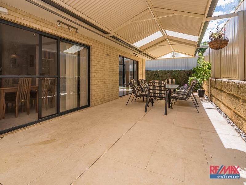 18 Welstead Way, Hocking WA 6065