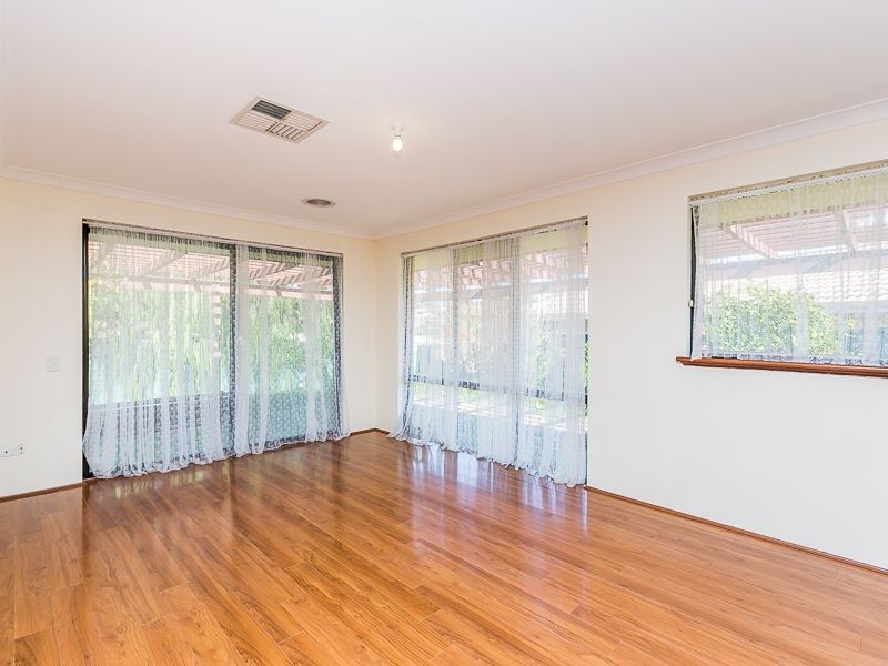 4 Acara Court, Heathridge WA 6027