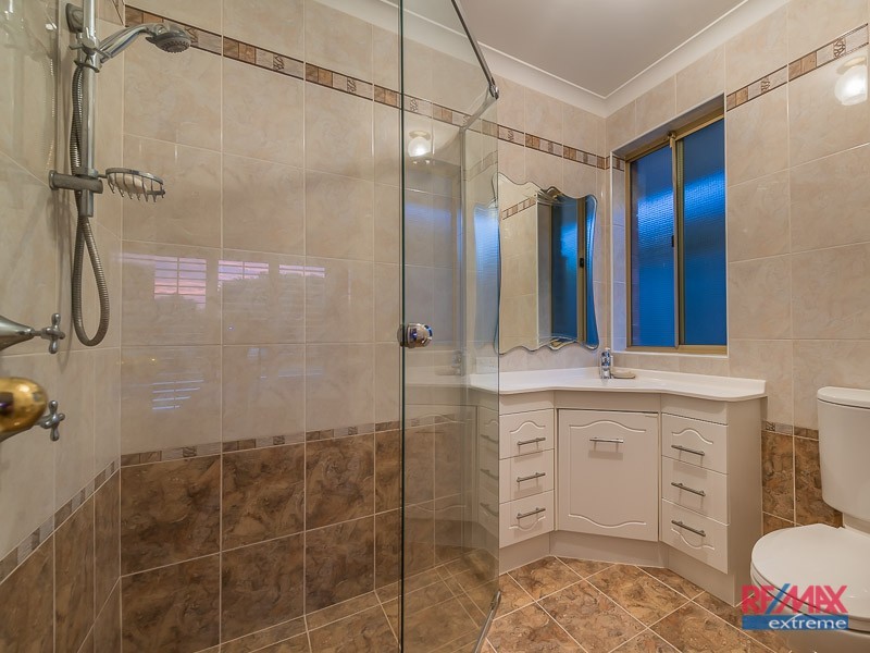 37 Sapling Way, Hocking WA 6065