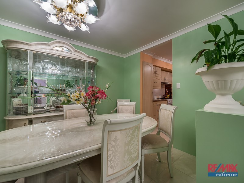 37 Sapling Way, Hocking WA 6065