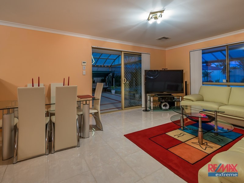 37 Sapling Way, Hocking WA 6065