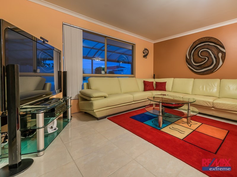 37 Sapling Way, Hocking WA 6065