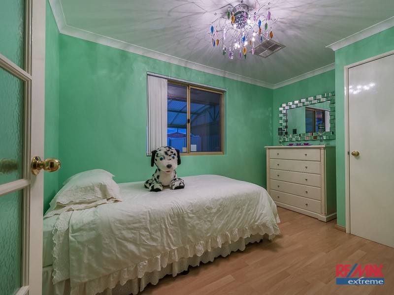 37 Sapling Way, Hocking WA 6065