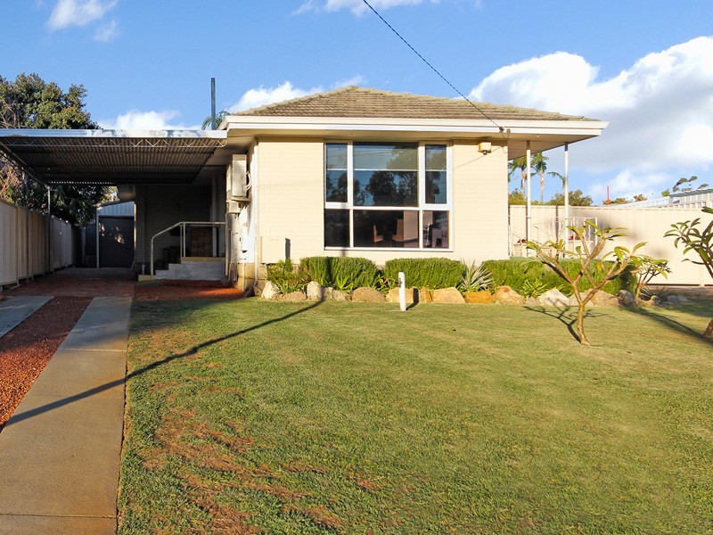 34 Shortland Way, Girrawheen WA 6064